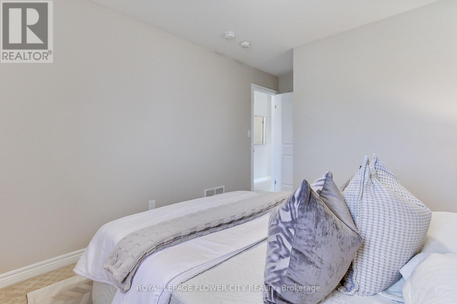 28 Wilkerson Street, Thorold, Ontario  L2V 0G4 - Photo 29 - X12531242