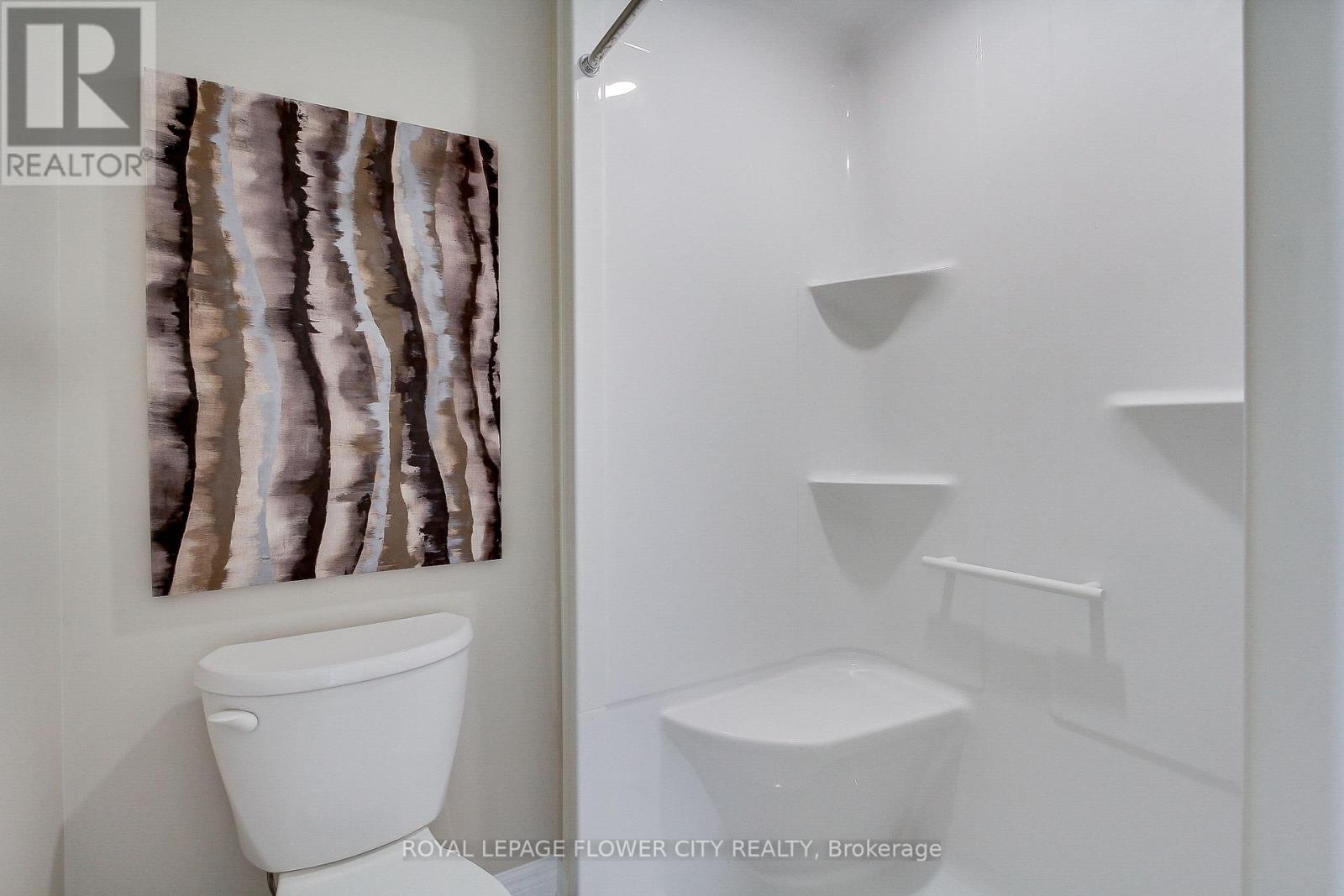 28 Wilkerson Street, Thorold, Ontario  L2V 0G4 - Photo 38 - X12531242