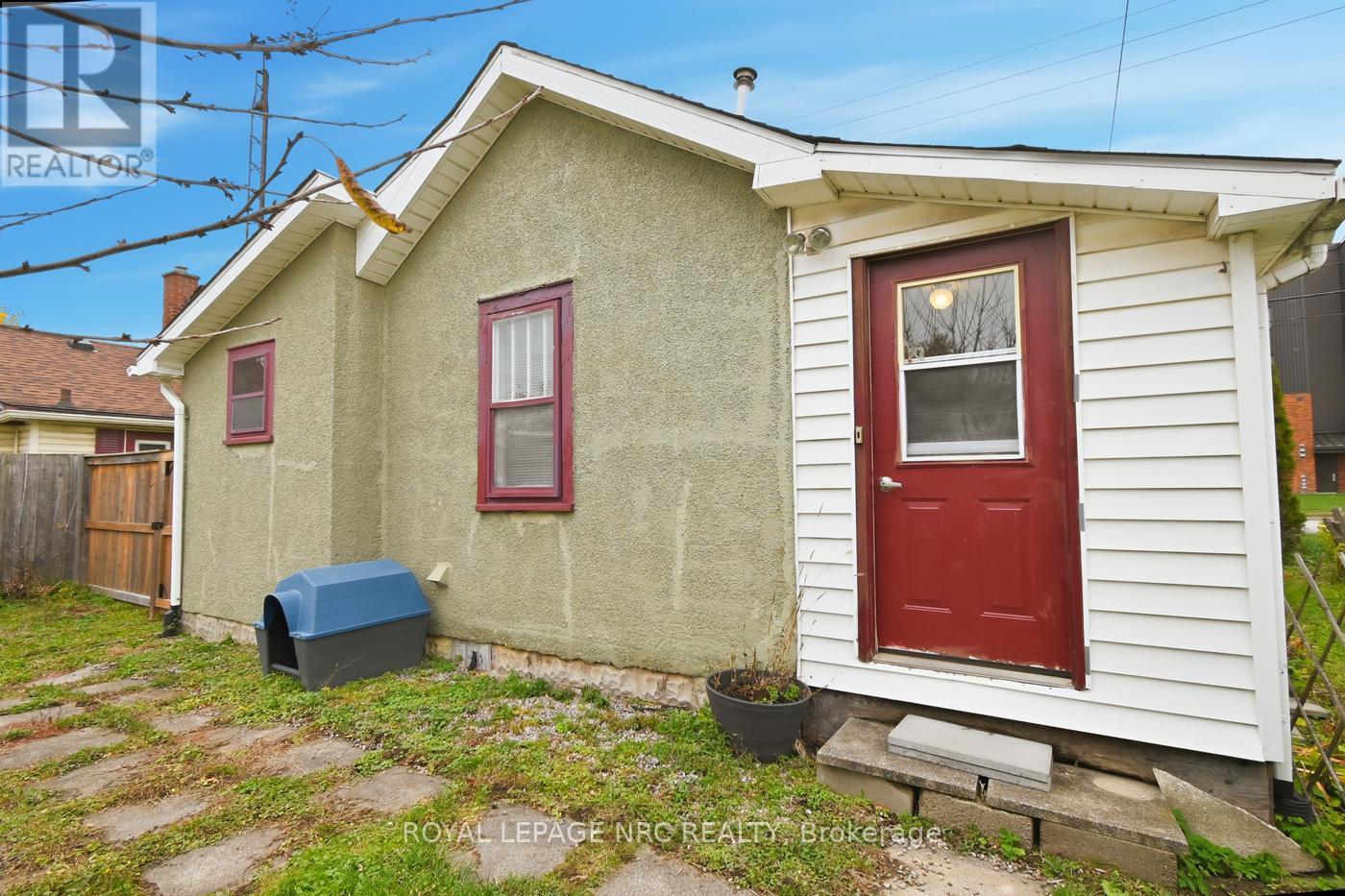 103 Main Street E, Port Colborne, Ontario  L3K 1S3 - Photo 27 - X12531322