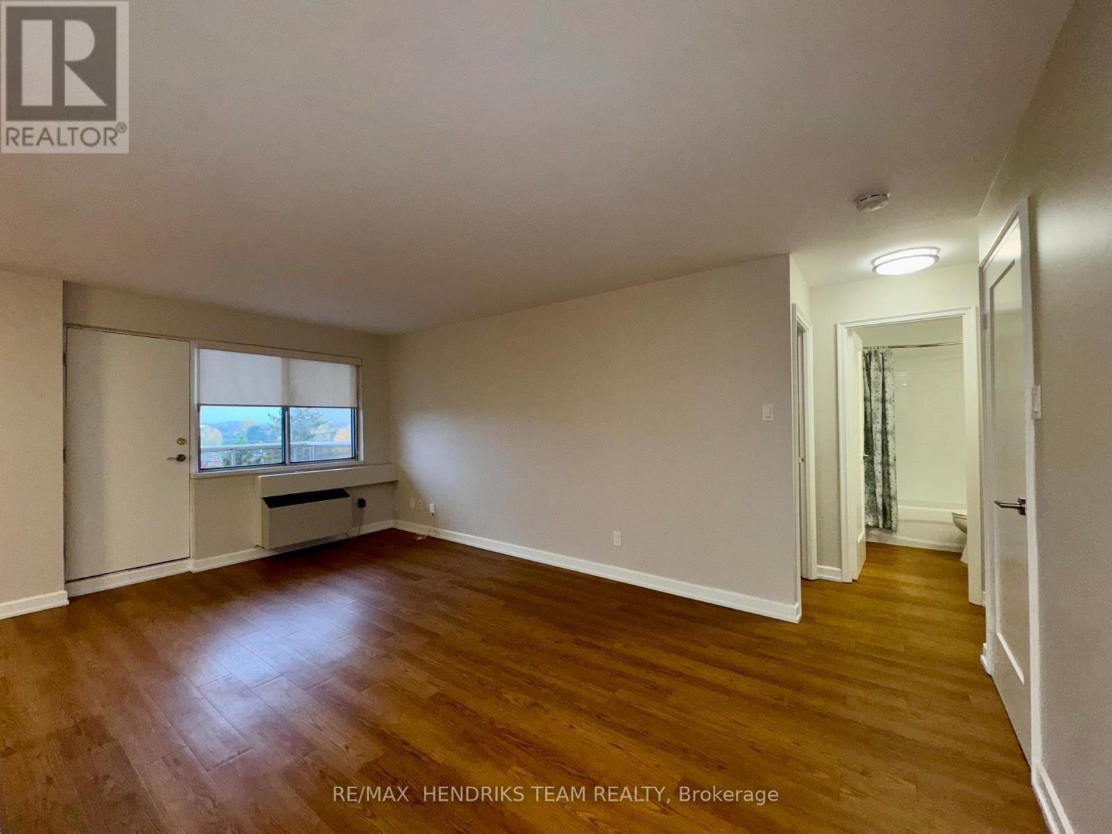 608 - 608 Lake Street, St. Catharines, Ontario  L2N 5S9 - Photo 11 - X12531326