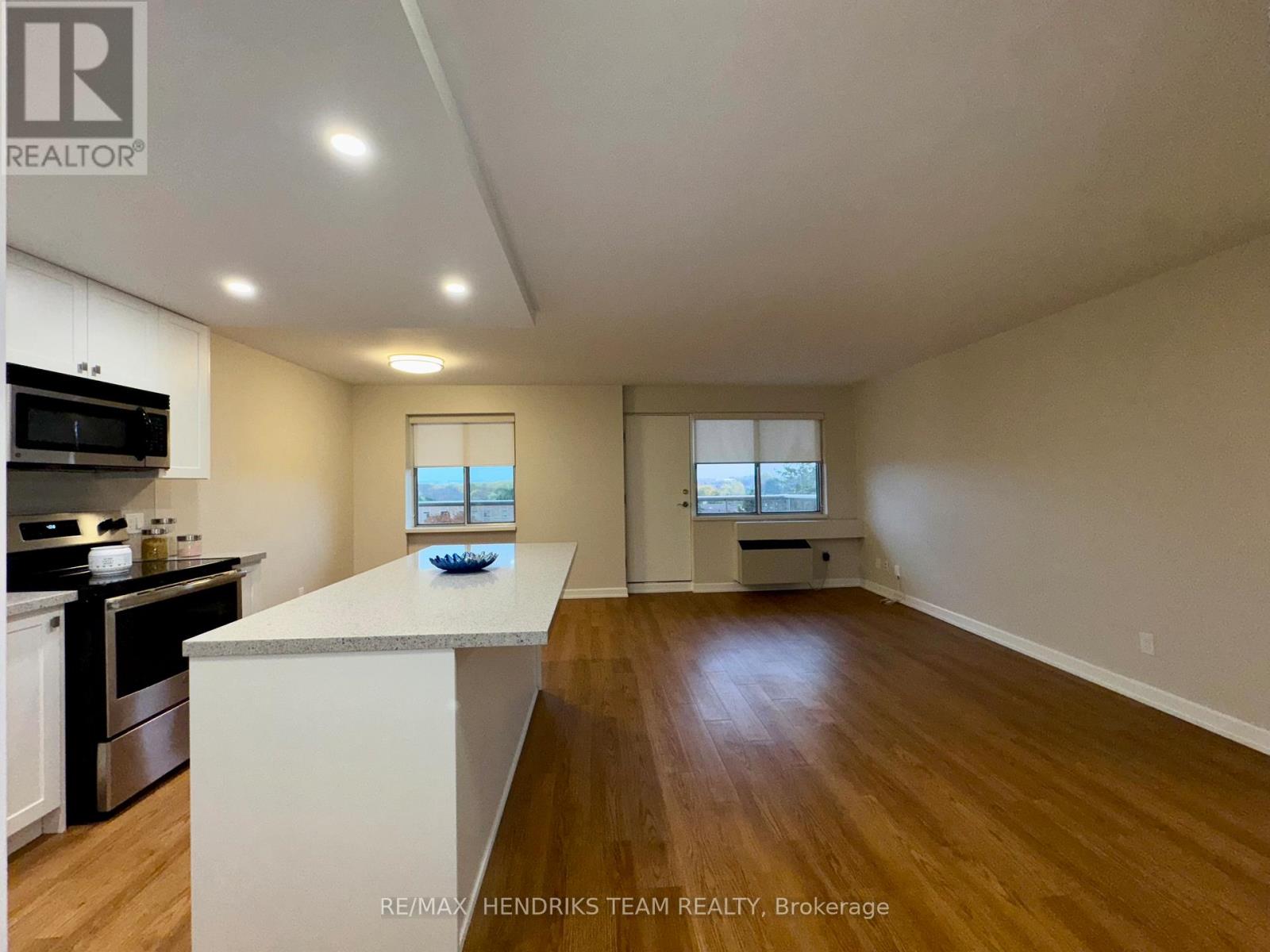 608 - 608 Lake Street, St. Catharines, Ontario  L2N 5S9 - Photo 13 - X12531326