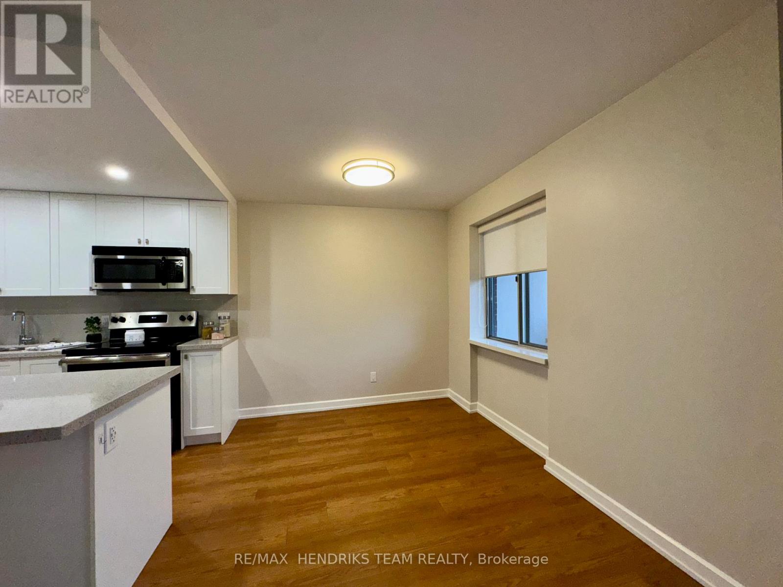 608 - 608 Lake Street, St. Catharines, Ontario  L2N 5S9 - Photo 8 - X12531326