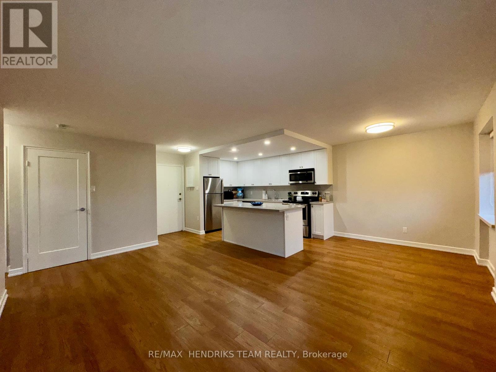 608 - 608 Lake Street, St. Catharines, Ontario  L2N 5S9 - Photo 9 - X12531326