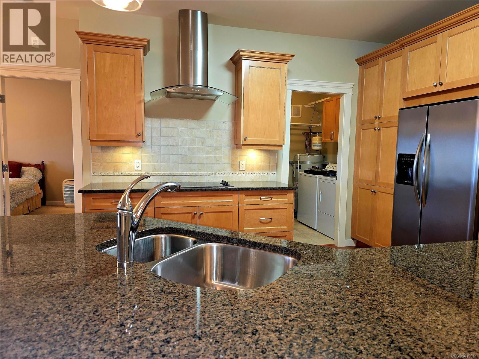 404 6728 Dickinson Rd, Nanaimo, British Columbia  V9V 1T3 - Photo 8 - 1019014