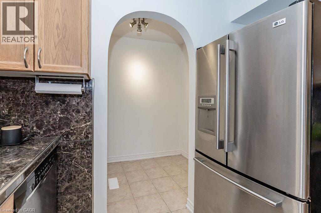 61 Schueller Street, Kitchener, Ontario  N2K 3W2 - Photo 13 - 40785408