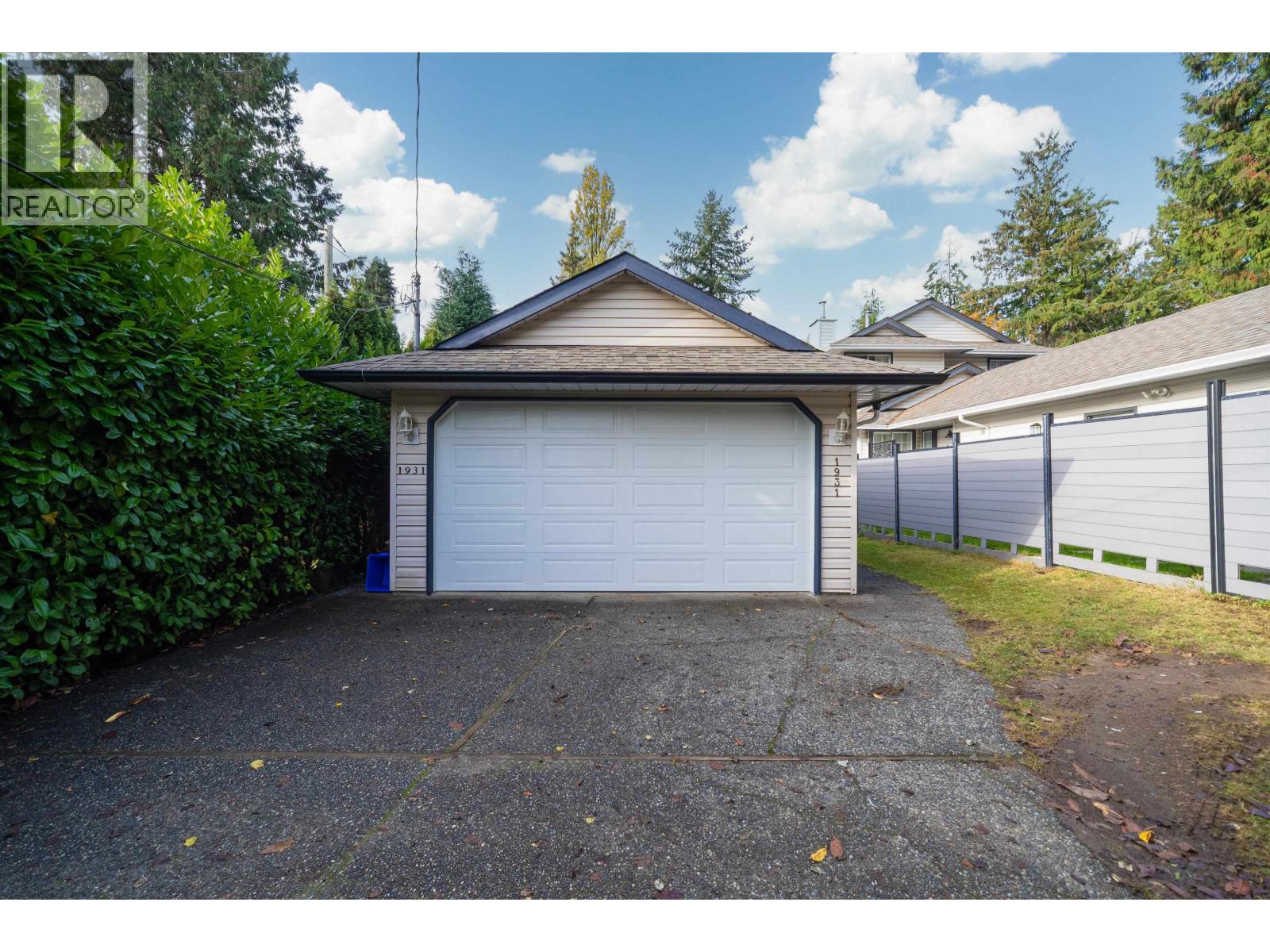 1931 WESTVIEW DRIVE, North Vancouver, British Columbia