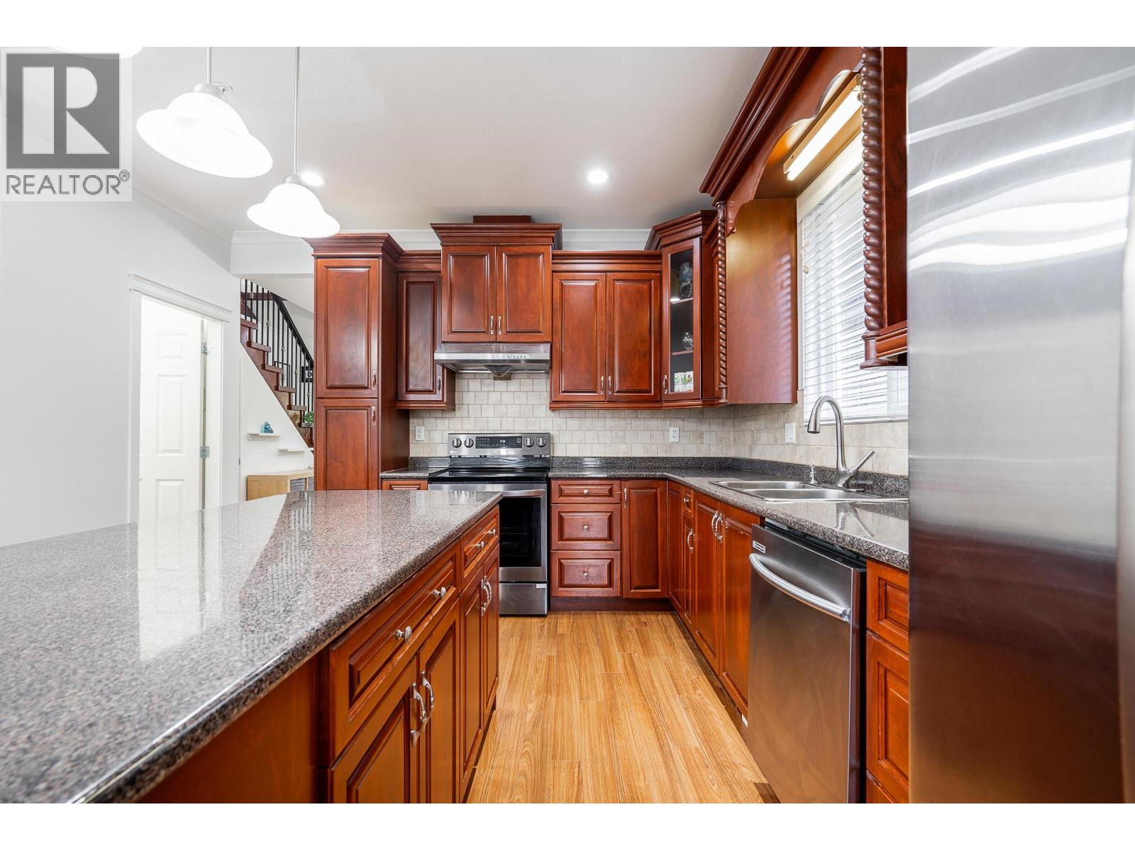 24280 102 Avenue, Maple Ridge, British Columbia  V2W 0C2 - Photo 12 - R3052586