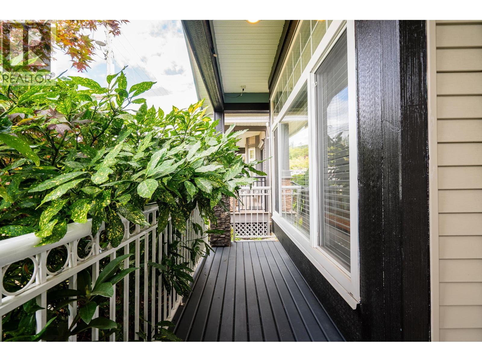 24280 102 Avenue, Maple Ridge, British Columbia  V2W 0C2 - Photo 3 - R3052586