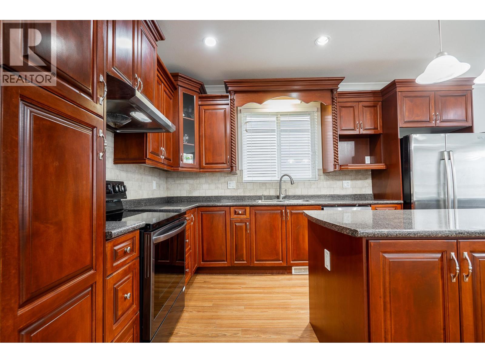 24280 102 Avenue, Maple Ridge, British Columbia  V2W 0C2 - Photo 10 - R3052586