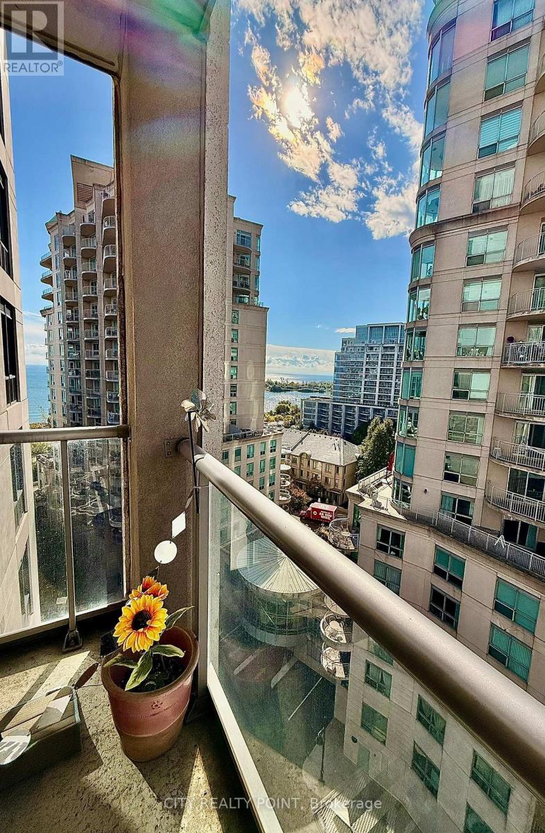 1006 - 2087 Lake Shore Boulevard W, Toronto, Ontario  M8V 4G3 - Photo 11 - W12531092