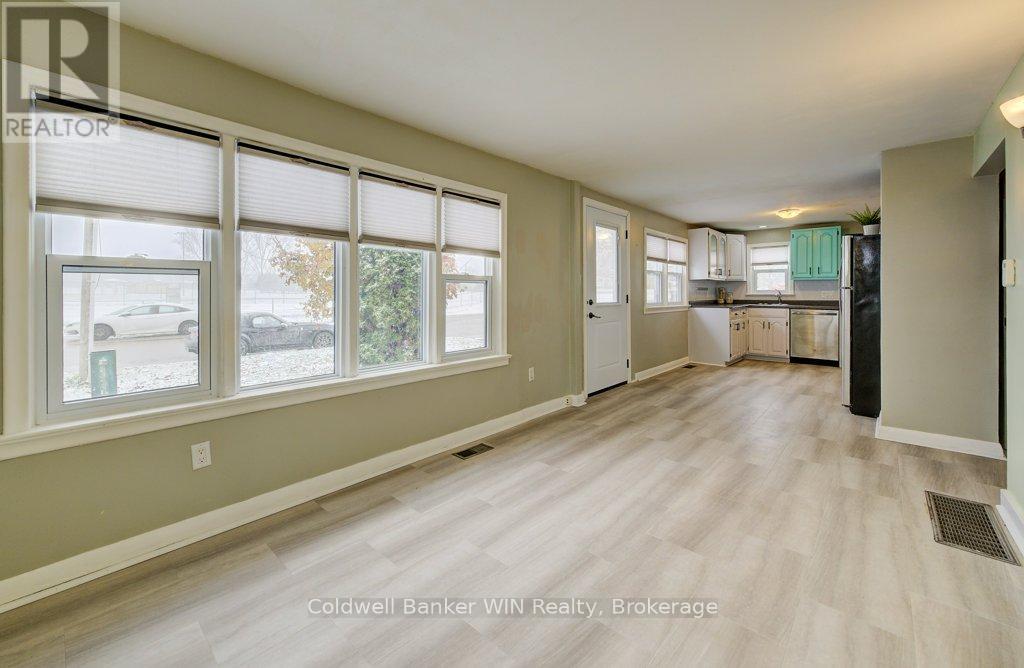 383 Wellington Street E, Wellington North, Ontario  N0G 2L2 - Photo 11 - X12531318