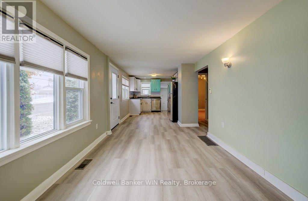 383 Wellington Street E, Wellington North, Ontario  N0G 2L2 - Photo 12 - X12531318