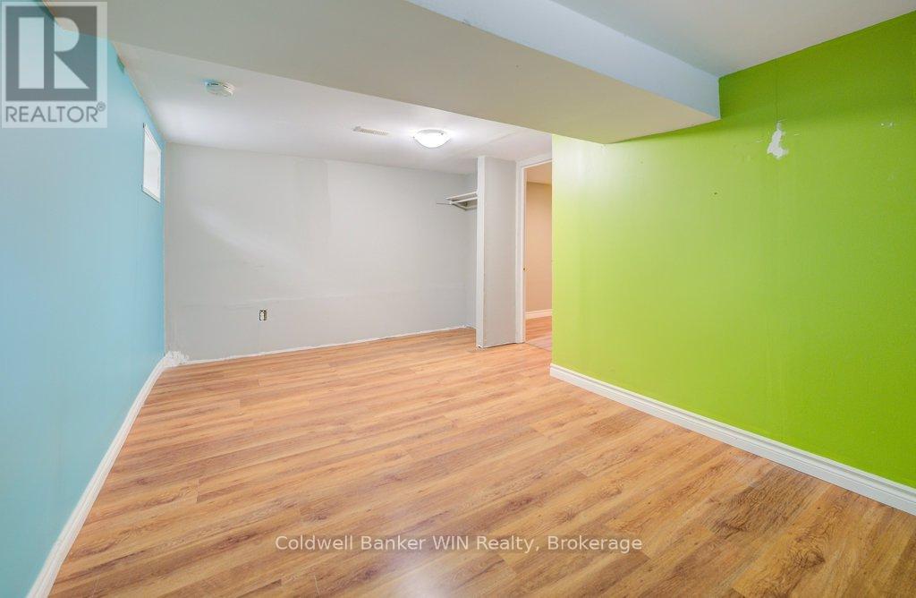 383 Wellington Street E, Wellington North, Ontario  N0G 2L2 - Photo 26 - X12531318