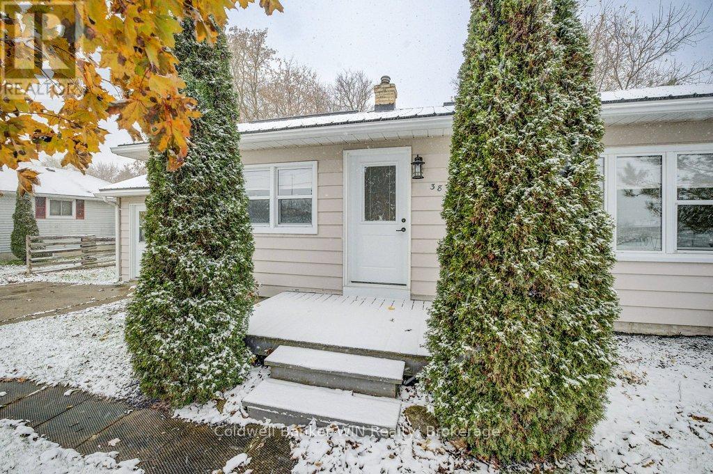 383 Wellington Street E, Wellington North, Ontario  N0G 2L2 - Photo 3 - X12531318