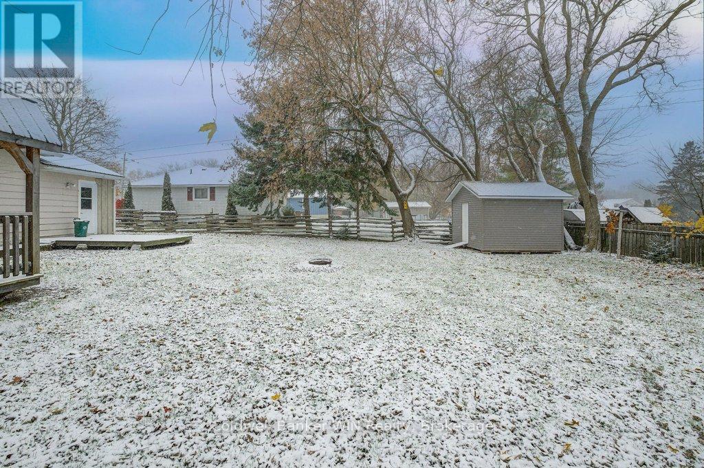 383 Wellington Street E, Wellington North, Ontario  N0G 2L2 - Photo 30 - X12531318