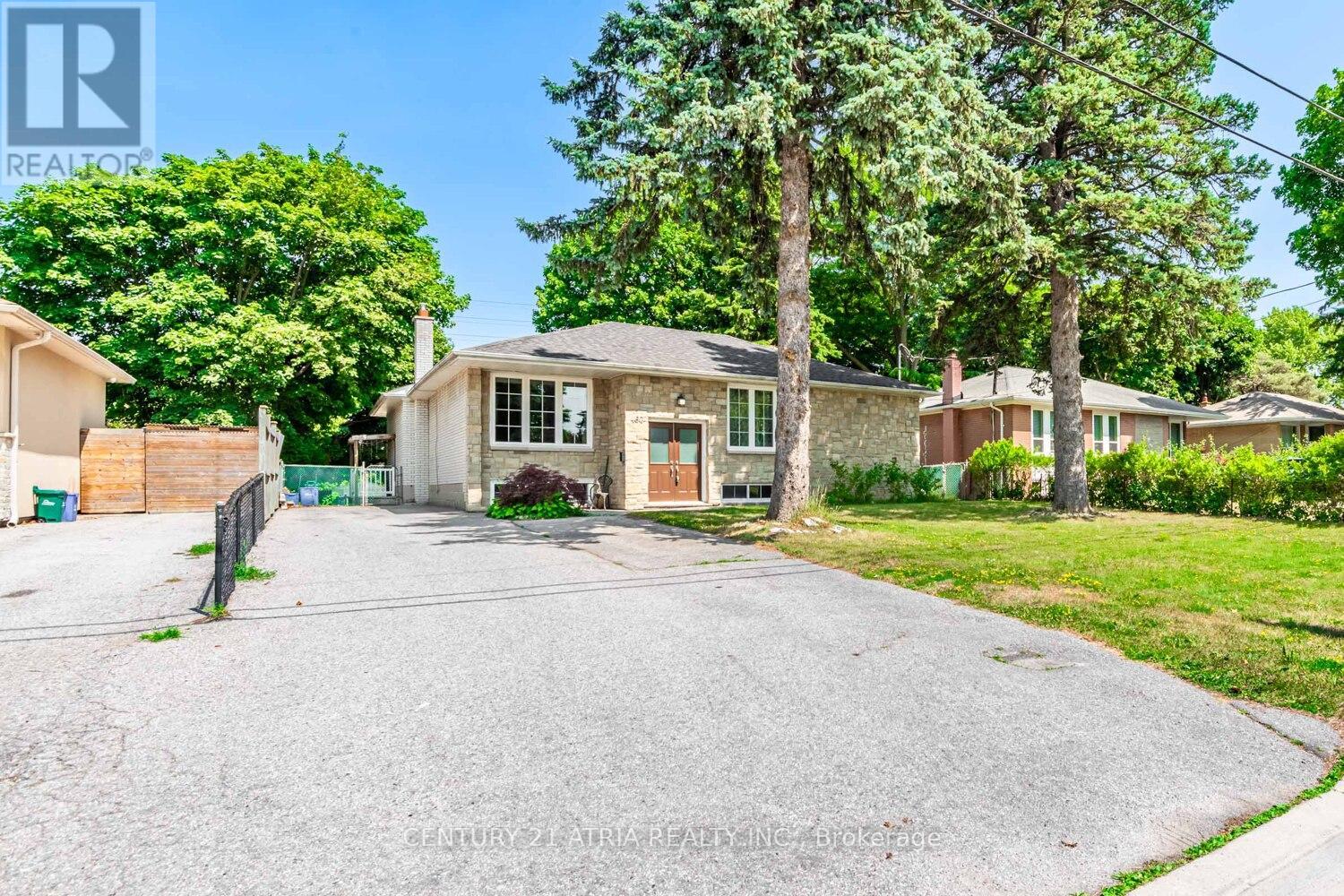 460 Balkan Road, Richmond Hill, Ontario  L4C 2P3 - Photo 2 - N12265771