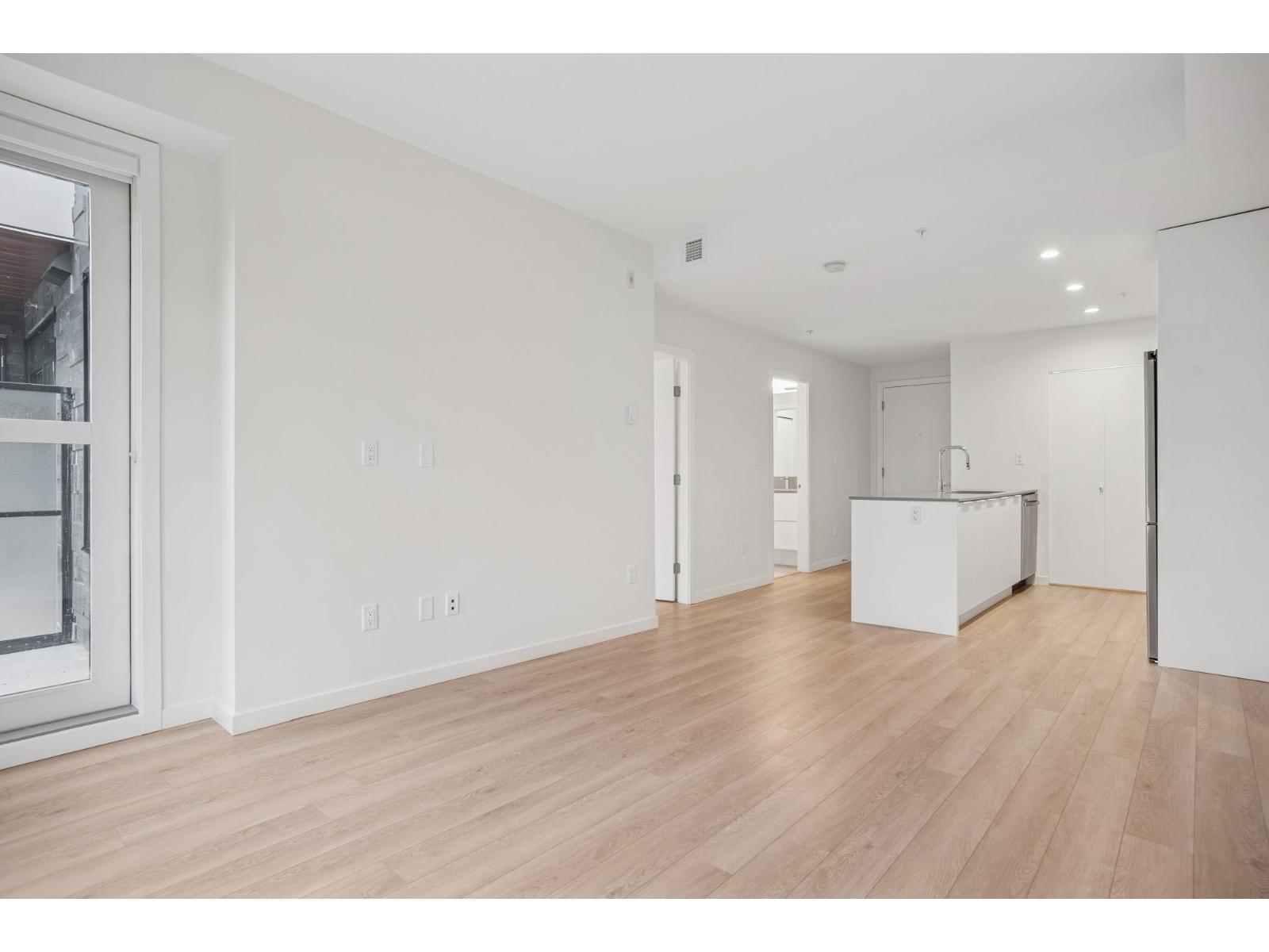 208 14257 103a Avenue, Surrey, British Columbia  V3T 1T1 - Photo 9 - R3048750