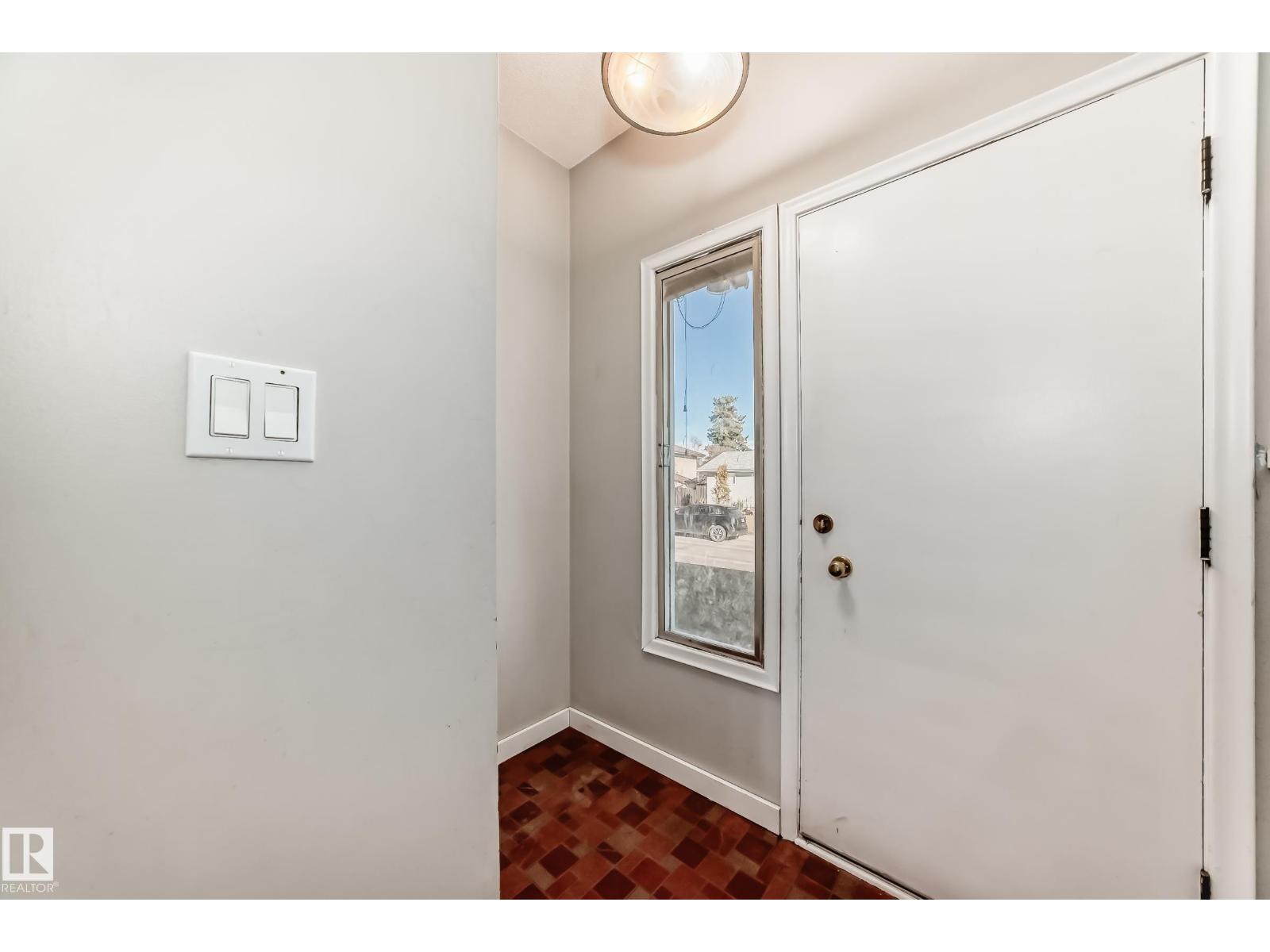 14112 59 St Nw Nw, Edmonton, Alberta  T5A 1P1 - Photo 6 - E4464443