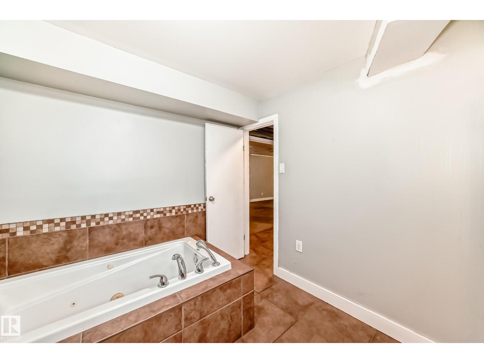 14112 59 St Nw Nw, Edmonton, Alberta  T5A 1P1 - Photo 23 - E4464443