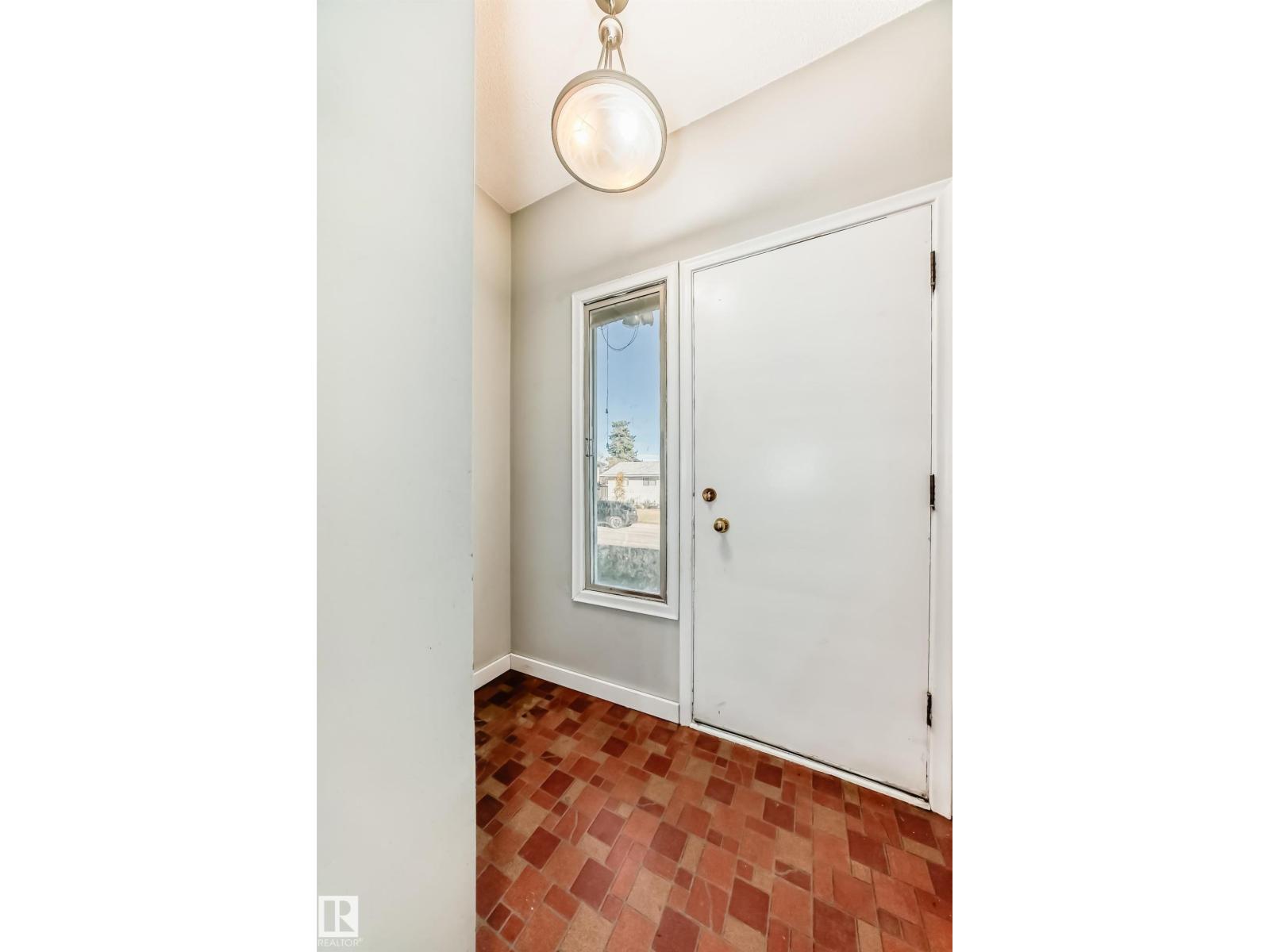 14112 59 St Nw Nw, Edmonton, Alberta  T5A 1P1 - Photo 5 - E4464443