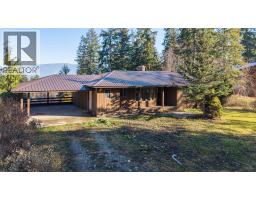 4358 Chamberlain Road, spallumcheen, British Columbia