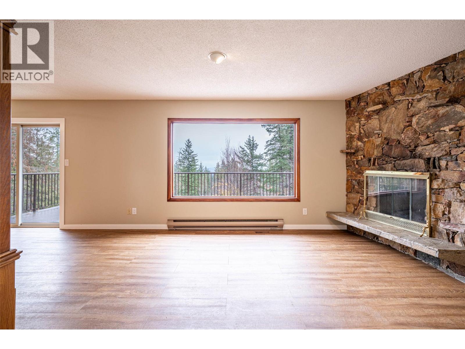 4358 Chamberlain Road, Spallumcheen, British Columbia  V4Y 0M1 - Photo 15 - 10368979