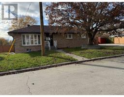 2 MACKINAC CRESCENT, Toronto, Ontario