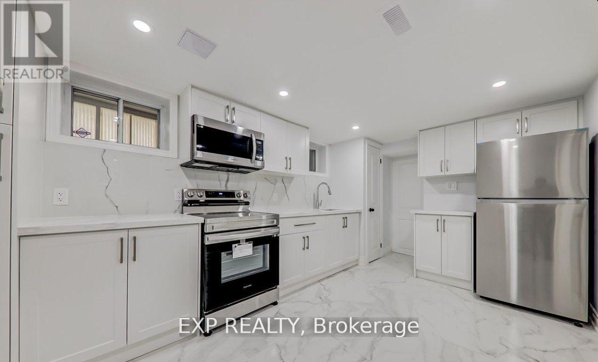 BSMT - 45 BLAISDALE ROAD, Toronto, Ontario