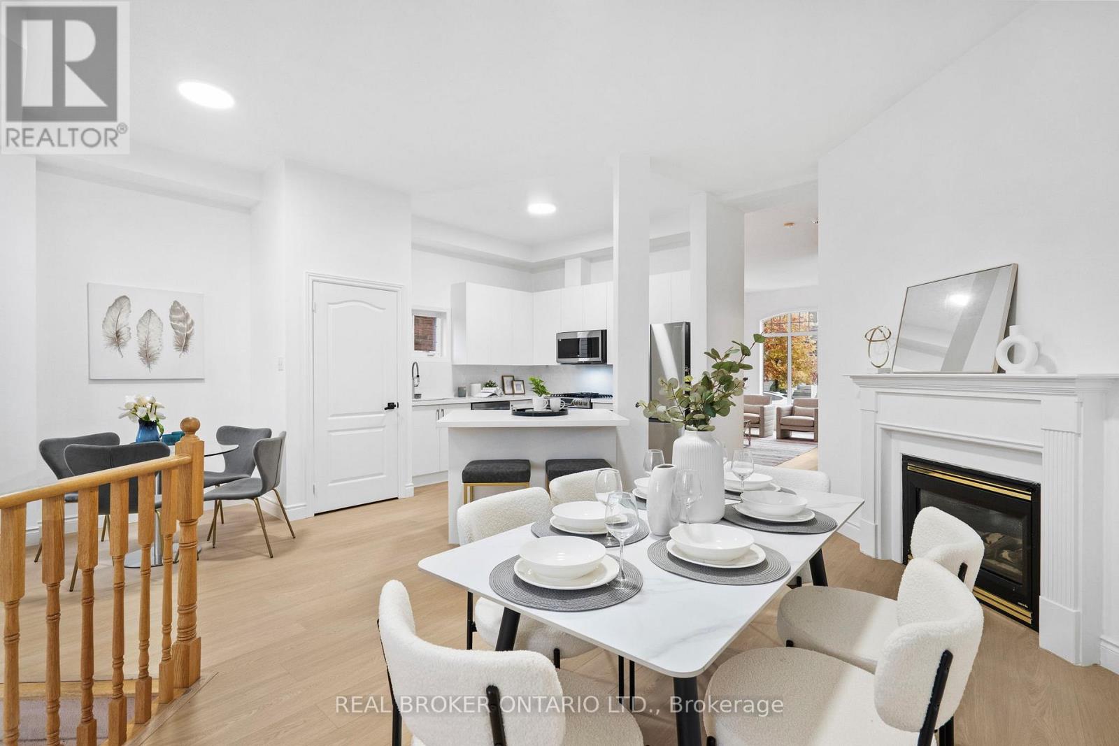 21 Spring Meadow Avenue, Markham, Ontario  L6B 1B5 - Photo 17 - N12531308