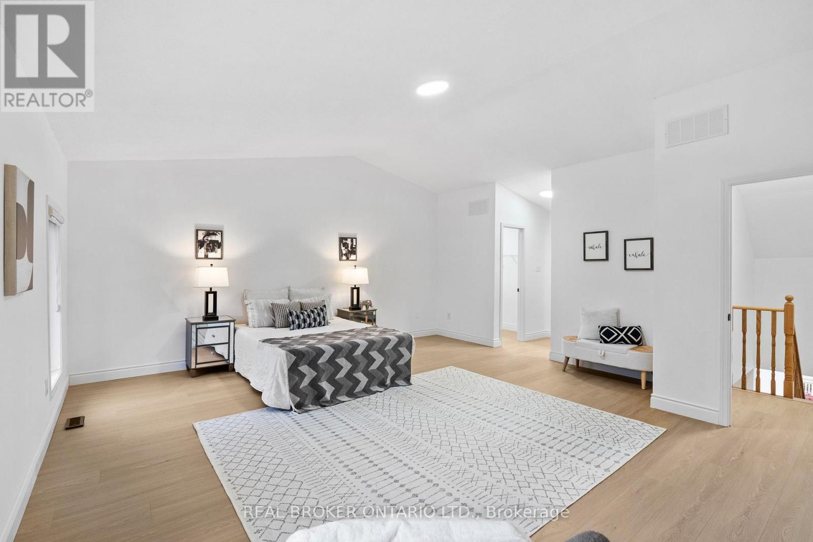 21 Spring Meadow Avenue, Markham, Ontario  L6B 1B5 - Photo 30 - N12531308