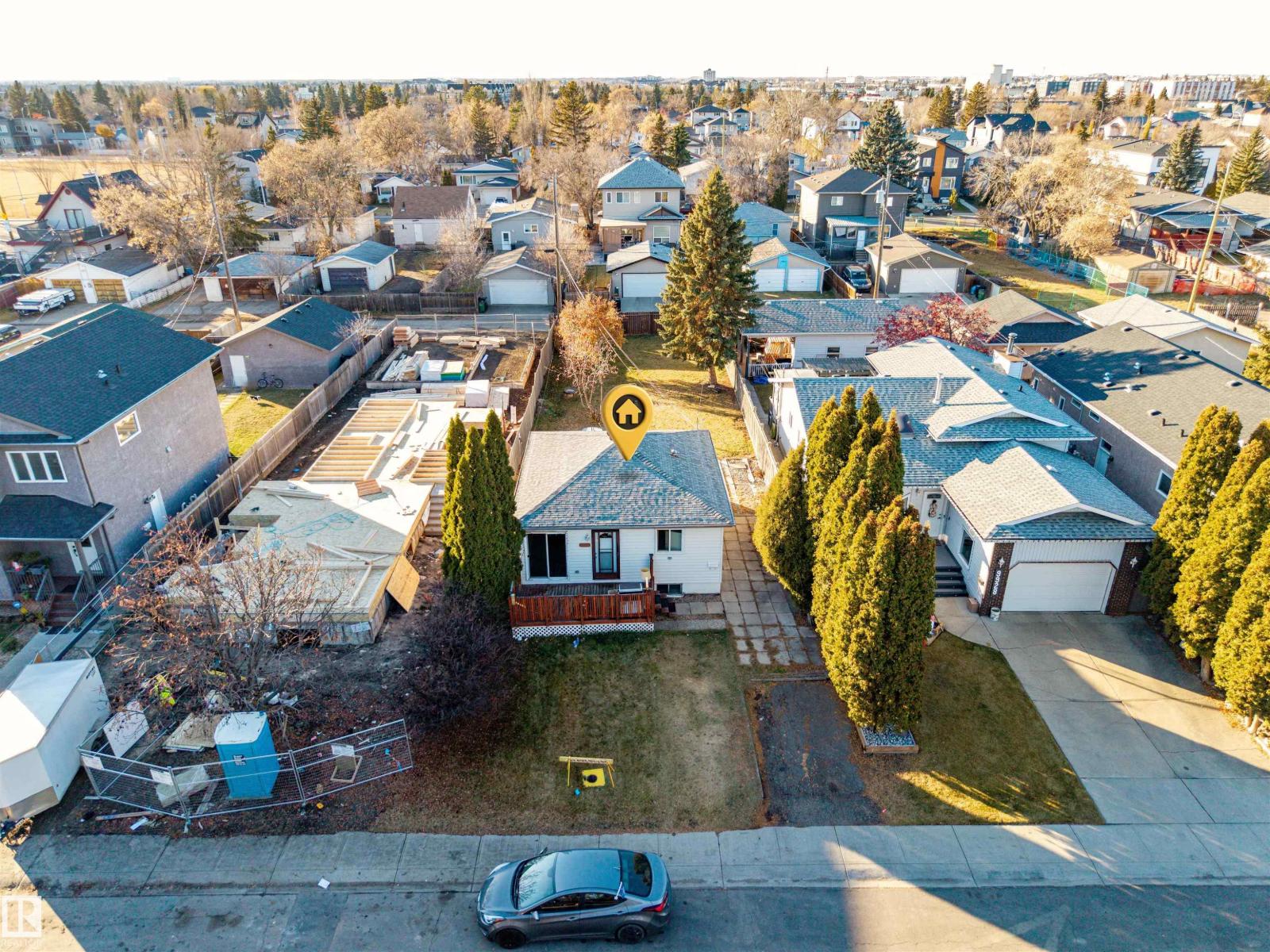 9924 160 St Nw, Edmonton, Alberta  T5P 3E4 - Photo 3 - E4465346