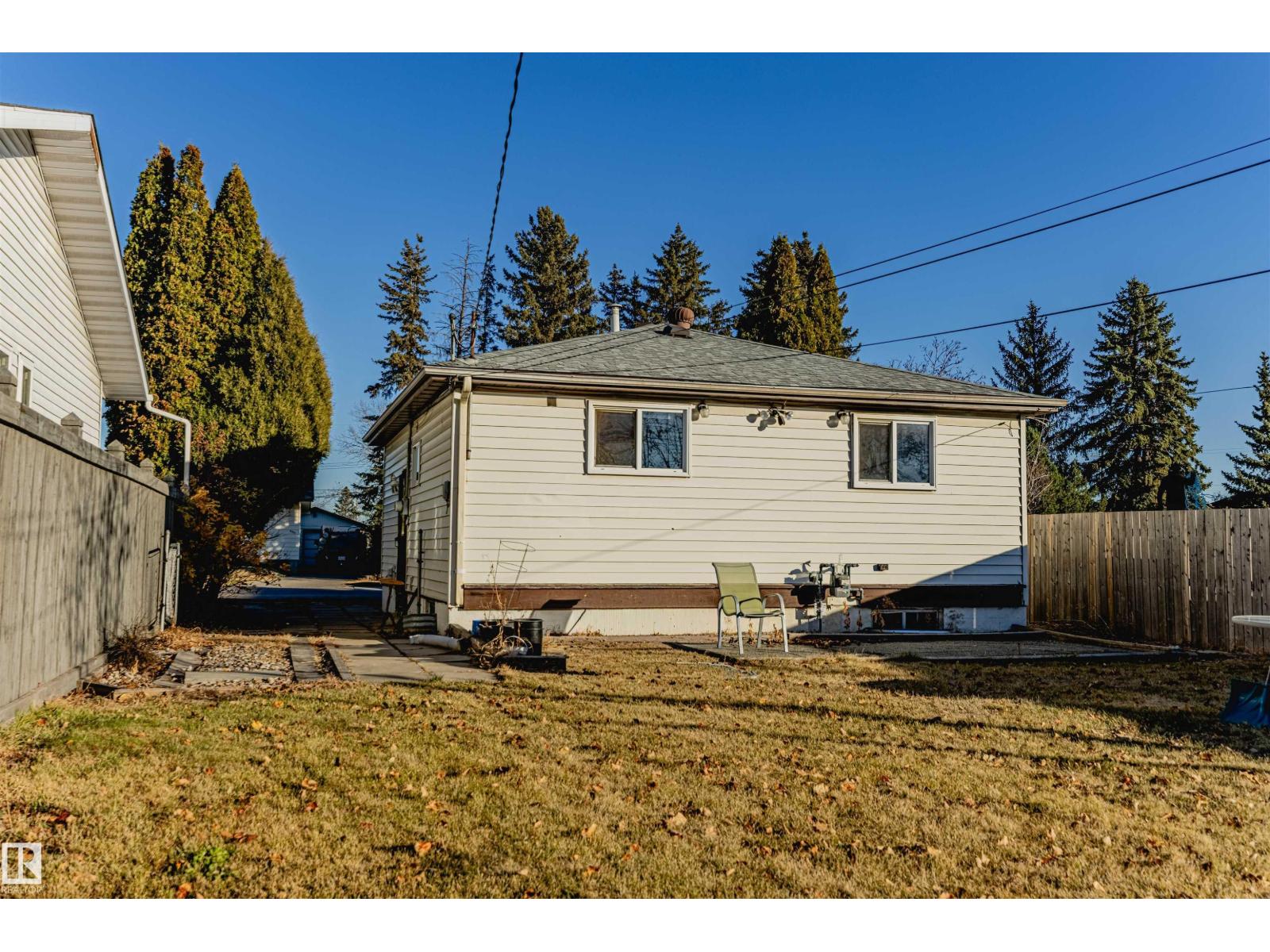 9924 160 St Nw, Edmonton, Alberta  T5P 3E4 - Photo 8 - E4465346