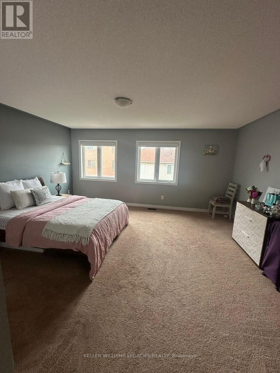 80 Evanwood Crescent, Brampton, Ontario  L6X 0P7 - Photo 16 - W12531304