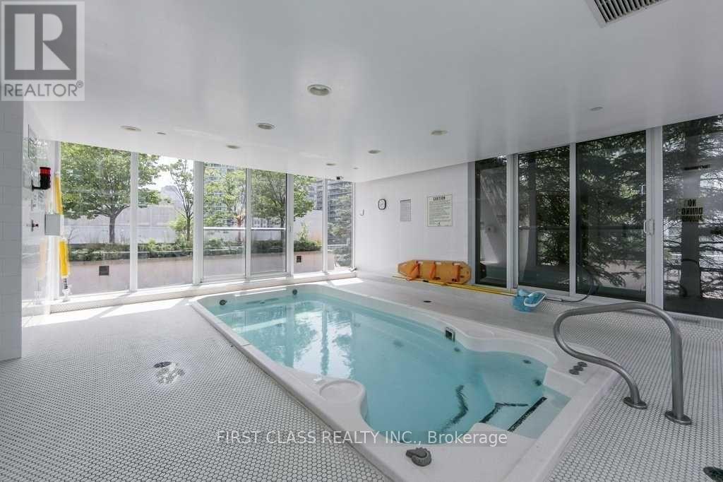 321 - 270 Wellington Street, Toronto, Ontario  M5V 3P5 - Photo 18 - C12529476