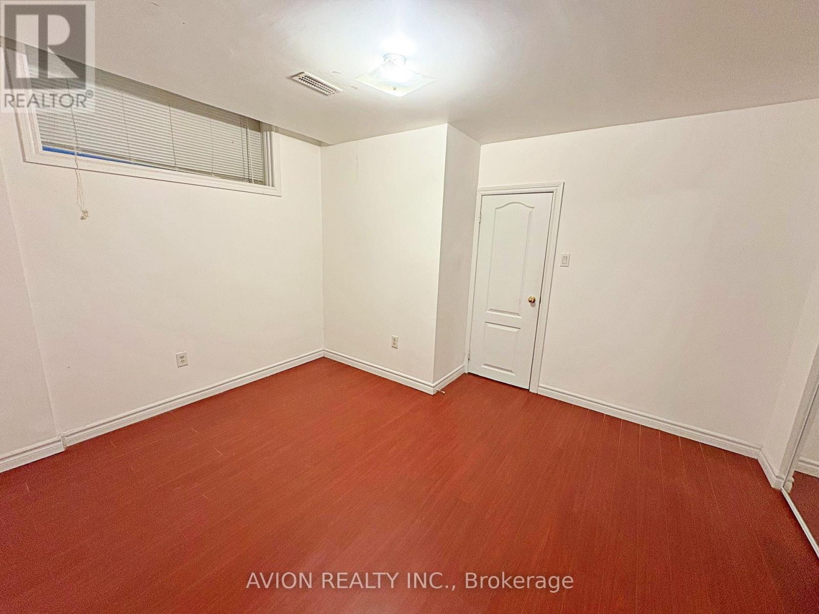 Lower - 12 Cascaden Street, Toronto, Ontario  M1V 5G5 - Photo 9 - E12530996