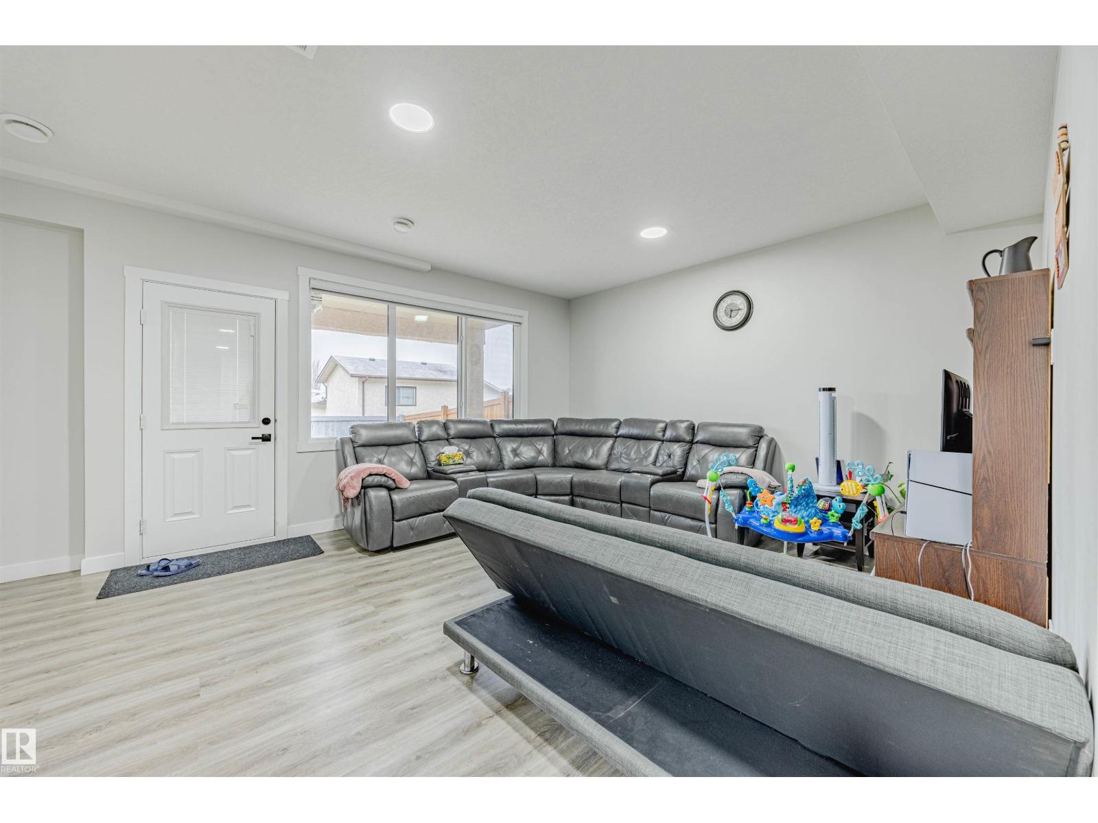 9007 181 Av Nw, Edmonton, Alberta  T5Z 0K1 - Photo 44 - E4465348