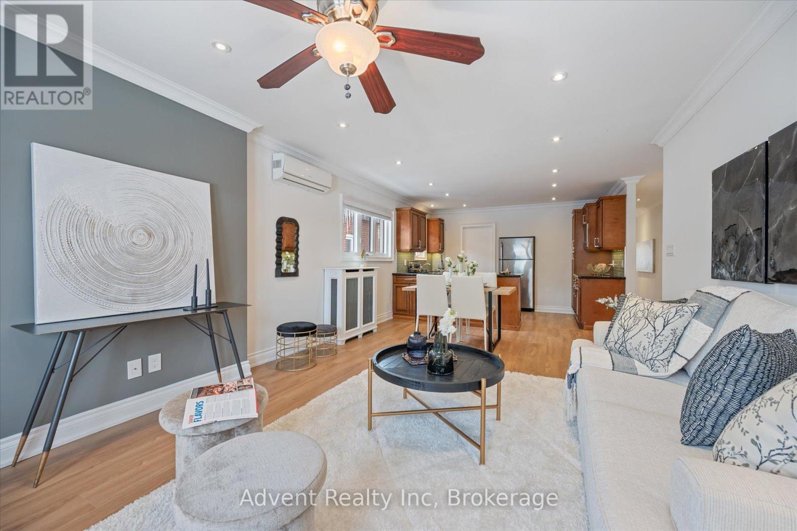 2nd Floor - 63 Burnaby Boulevard, Toronto, Ontario  M5N 1G3 - Photo 4 - C12531352