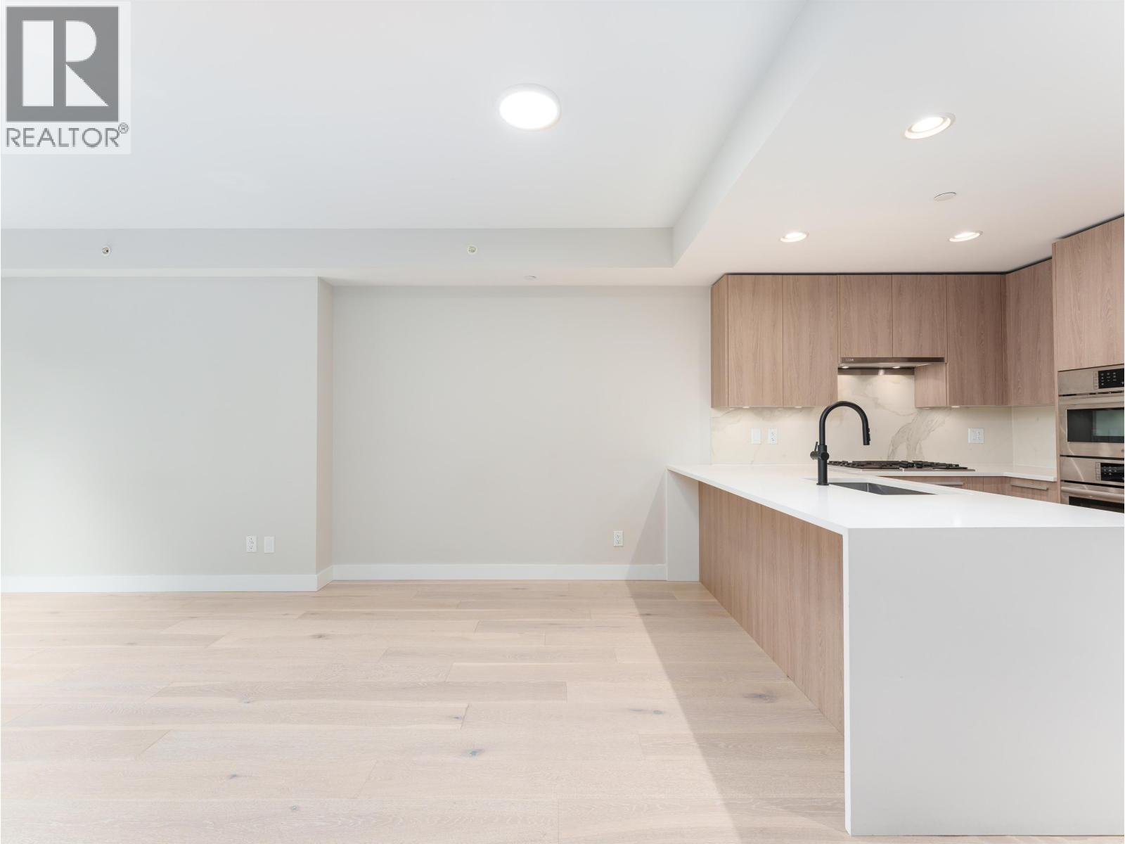 101 2738 Library Lane, North Vancouver, British Columbia  V7J 0B3 - Photo 6 - R3064574