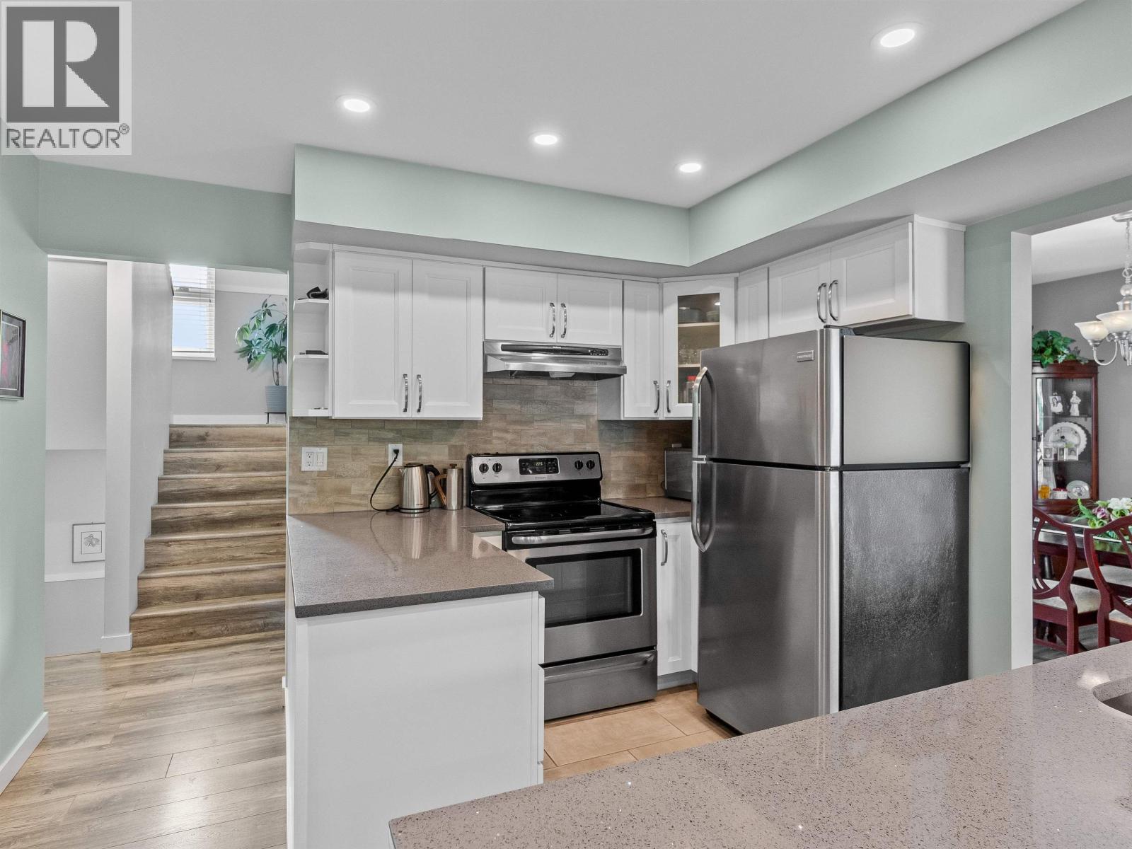 7 3440 Coast Meridian Road, Port Coquitlam, British Columbia  V3B 7H2 - Photo 2 - R3066304