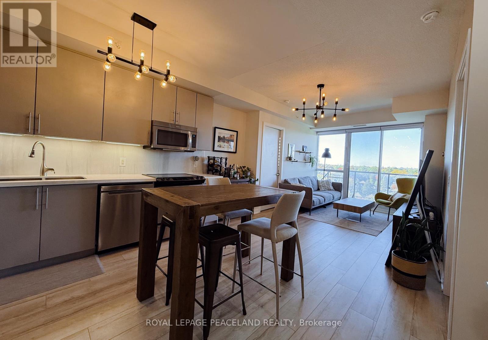 1105 - 60 Berwick Avenue, Toronto, Ontario  M5P 0A3 - Photo 3 - C12531096