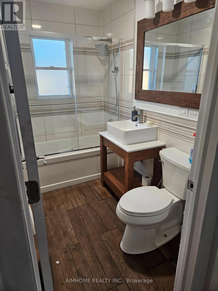 97 Edgecroft Road, Toronto, Ontario  M8Z 2C2 - Photo 24 - W12506064