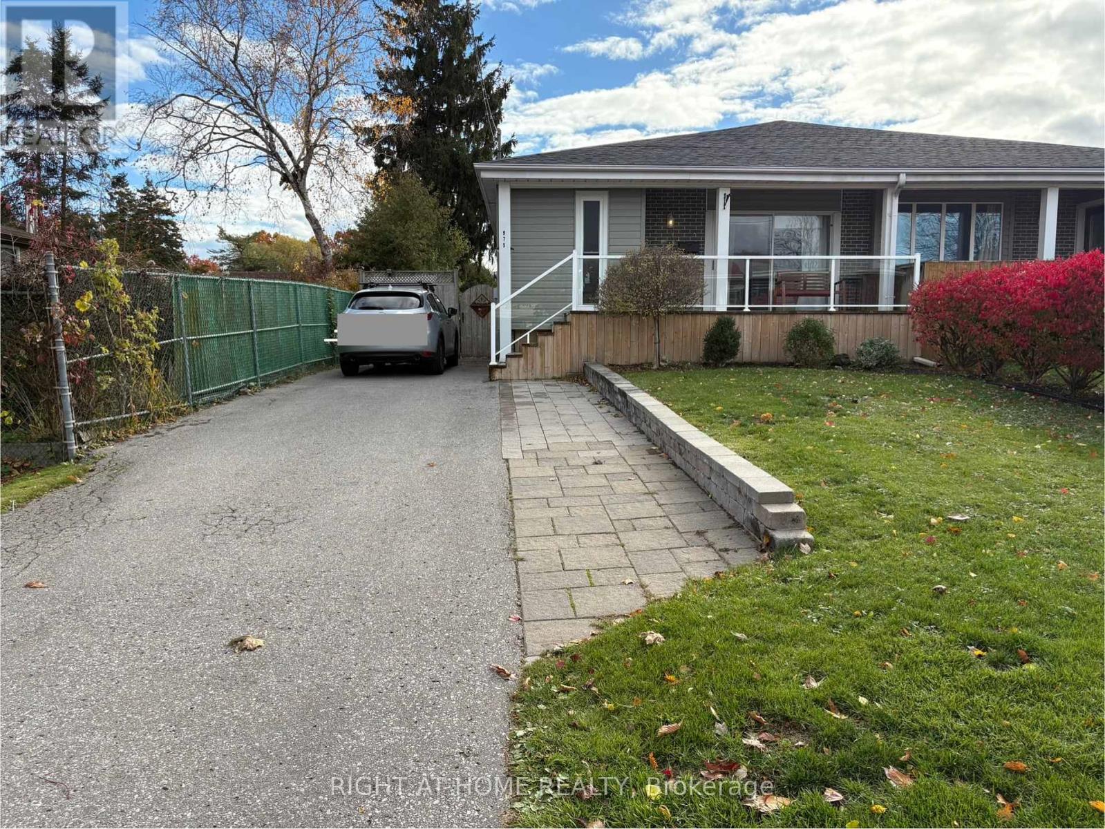 LOWER - 975 MINK STREET, Pickering, Ontario