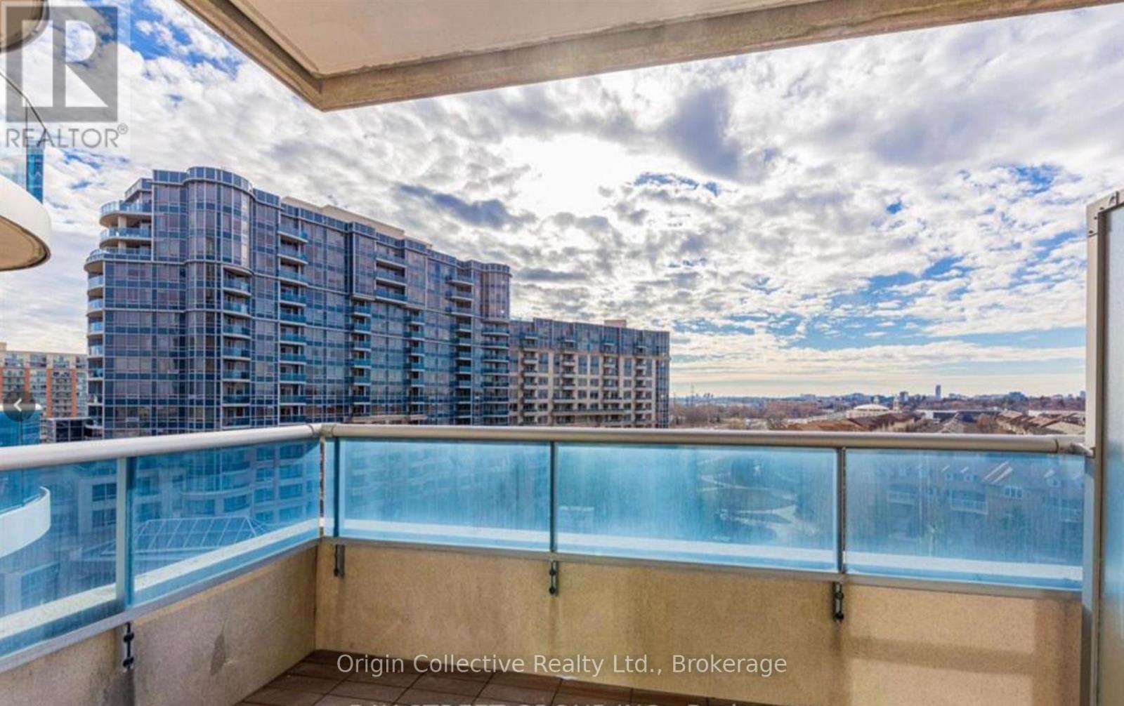 903 - 33 Cox Boulevard, Markham, Ontario  L3R 8A6 - Photo 2 - N12531334