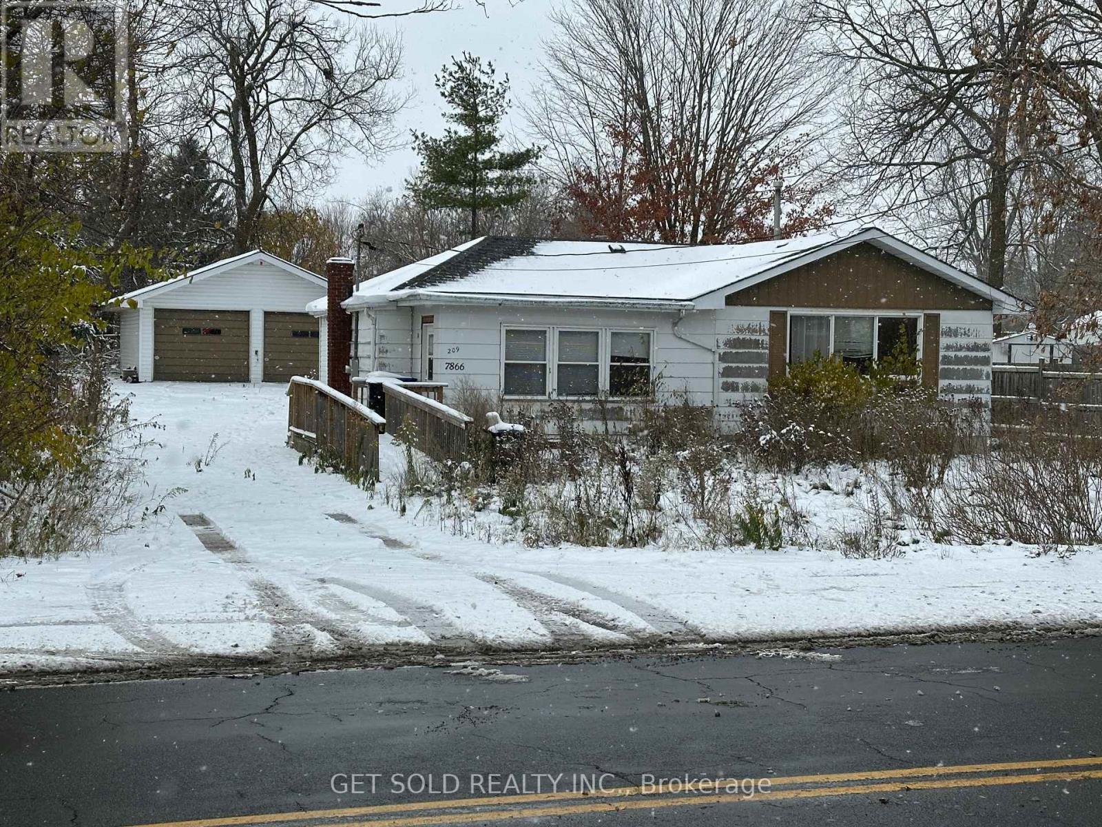 7866 YONGE STREET N, Innisfil, Ontario