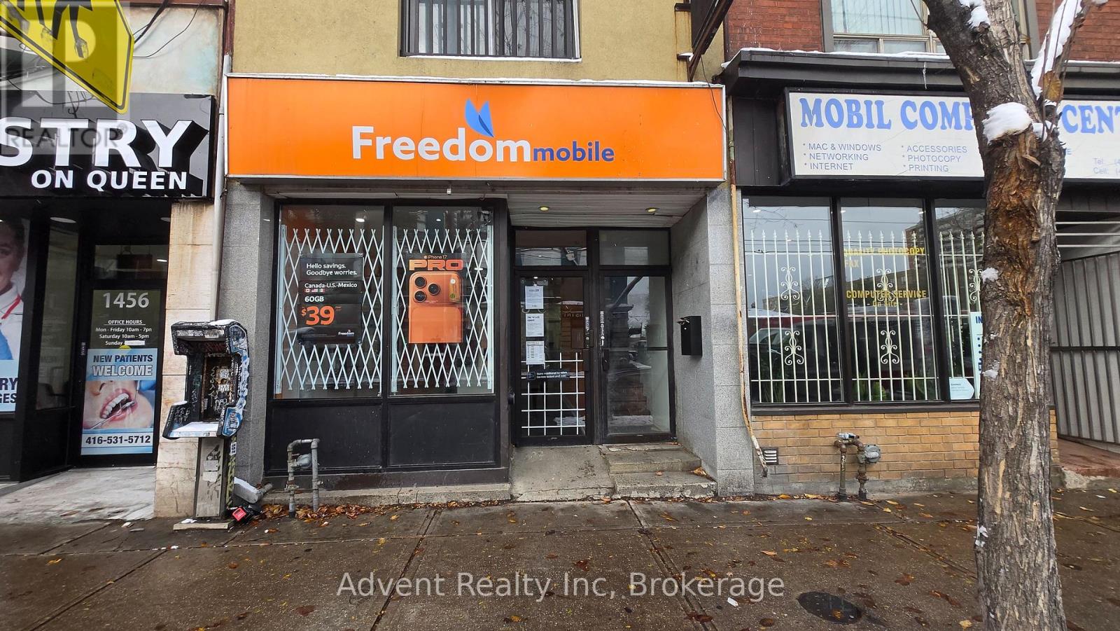 1454 Queen Street W, Toronto, Ontario  M6K 1M2 - Photo 3 - W12531346