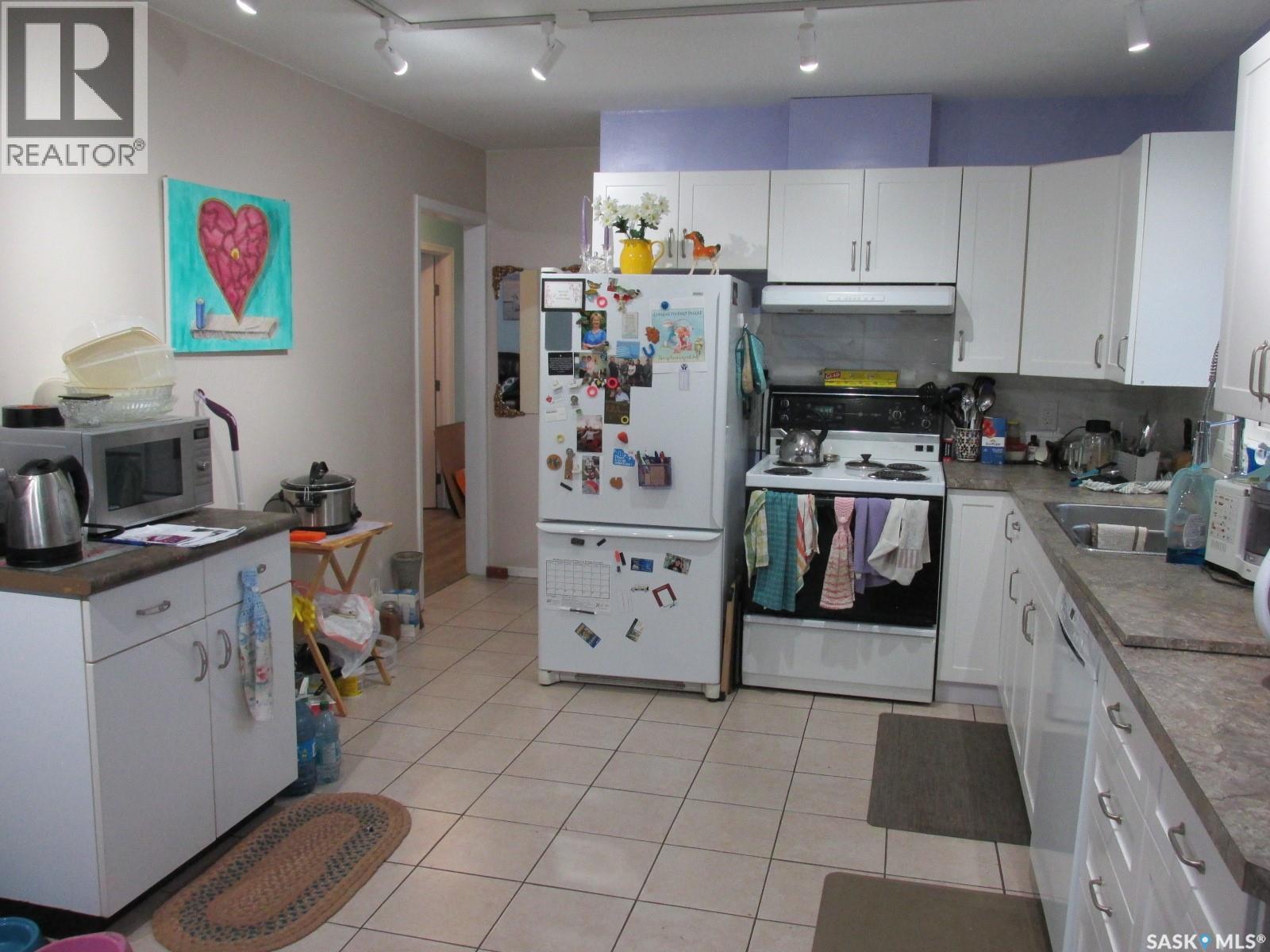 311 1st Street W, Nipawin, Saskatchewan  S0E 1E0 - Photo 11 - SK022016