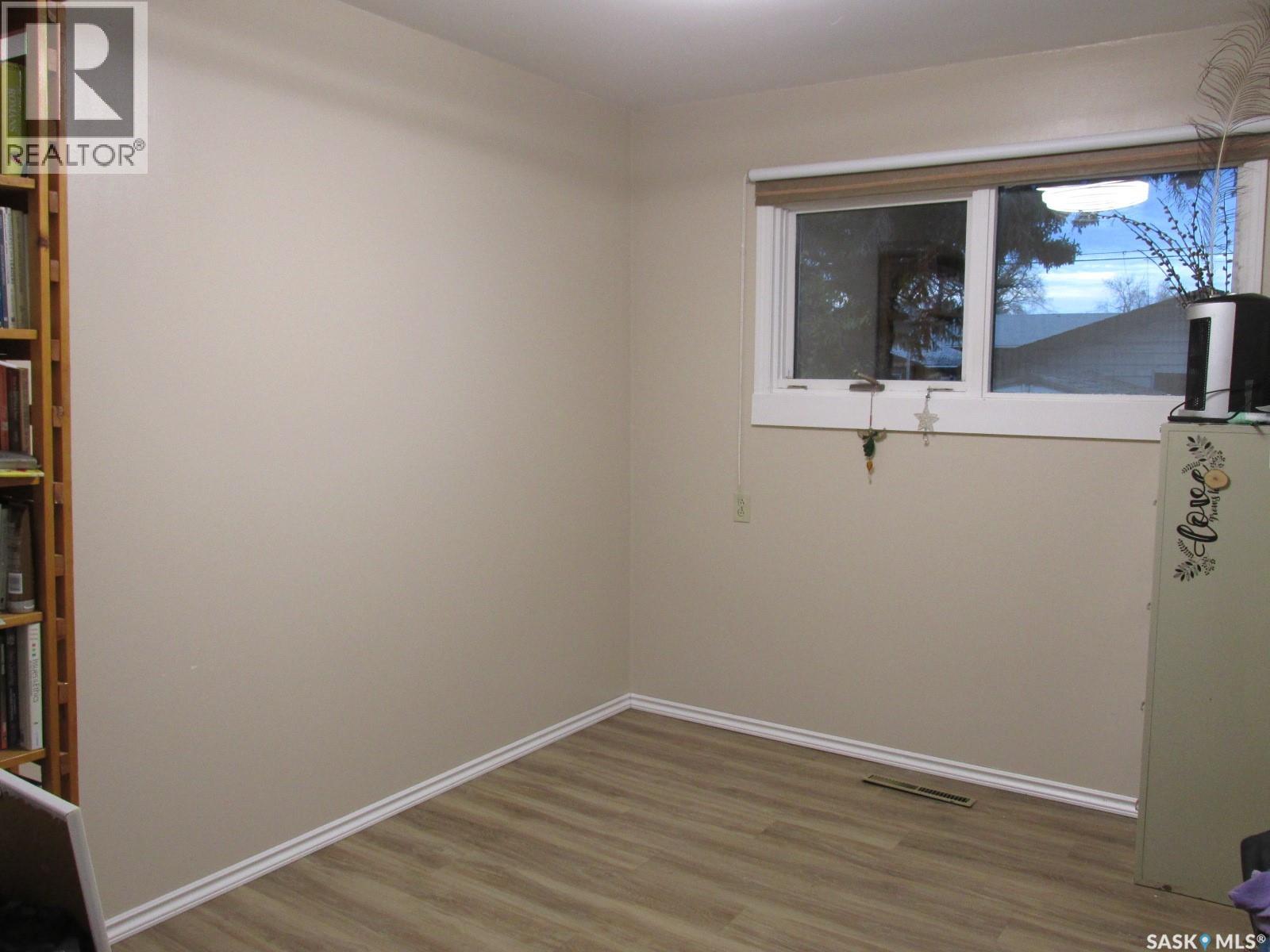 311 1st Street W, Nipawin, Saskatchewan  S0E 1E0 - Photo 15 - SK022016