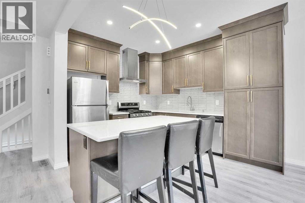 192 Carrington Crescent Nw, Calgary, Alberta  T3P 1R1 - Photo 6 - A2269786