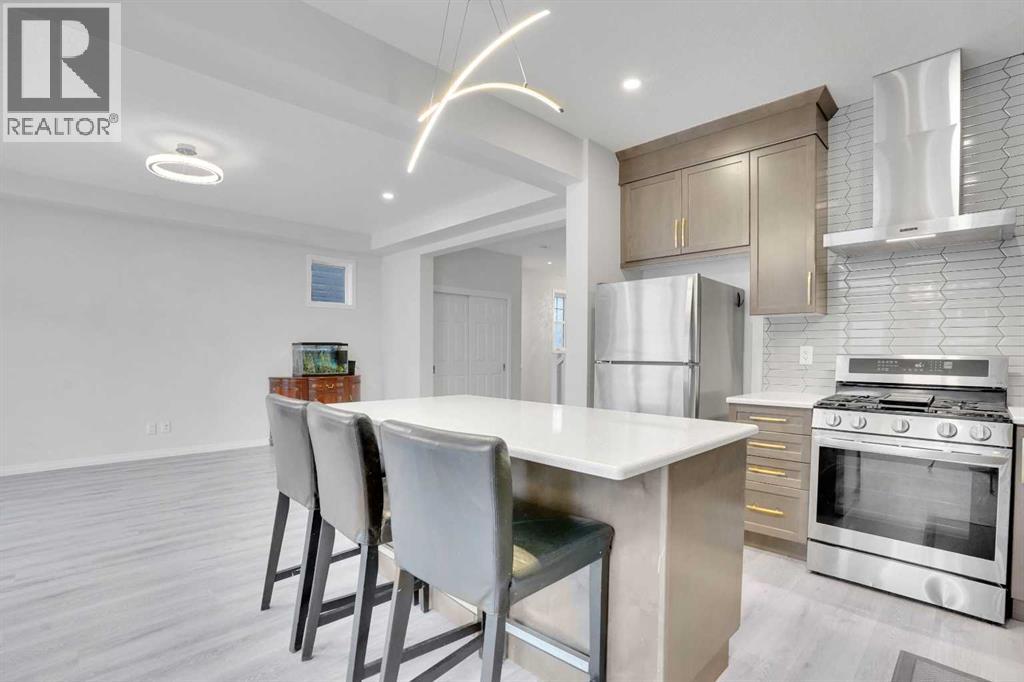 192 Carrington Crescent Nw, Calgary, Alberta  T3P 1R1 - Photo 9 - A2269786