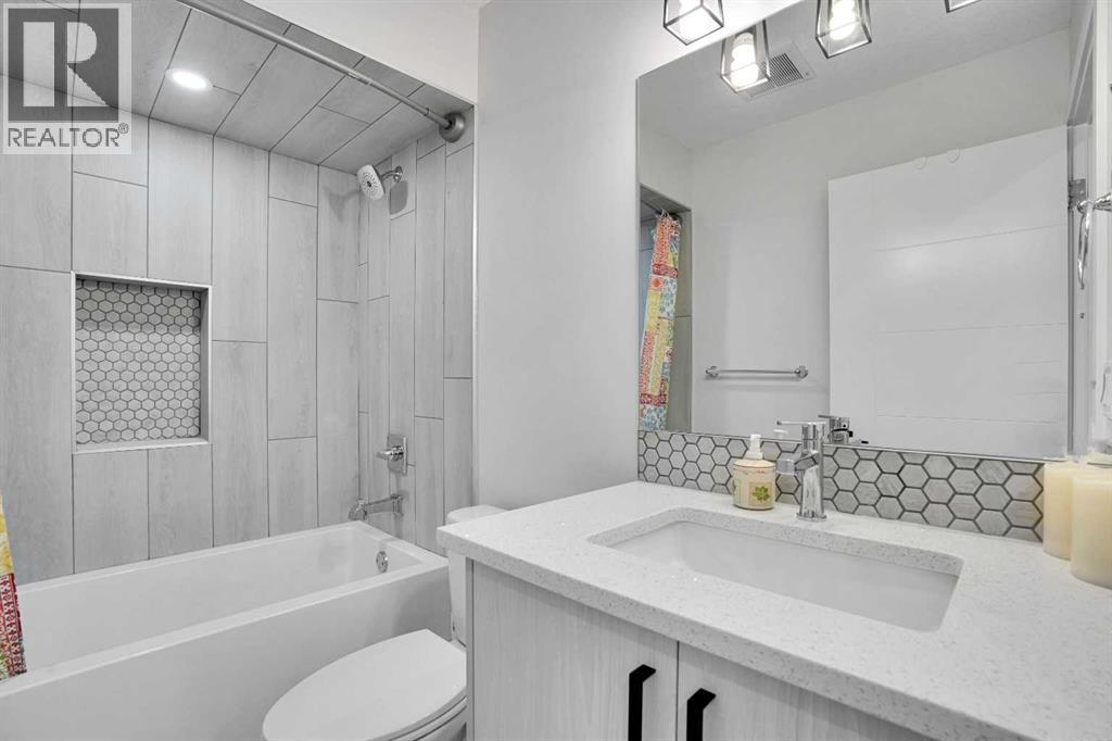 192 Carrington Crescent Nw, Calgary, Alberta  T3P 1R1 - Photo 36 - A2269786